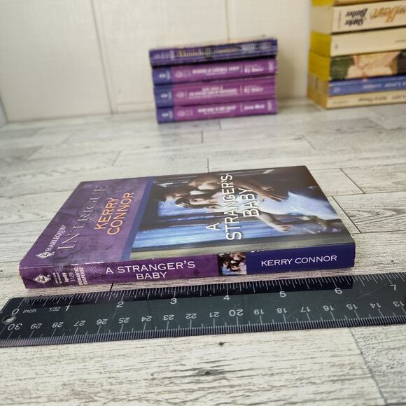 A Strangers Baby Kerry Connor 2009 Harlequin Intrigue Romance Paperback - Picture 6 of 11